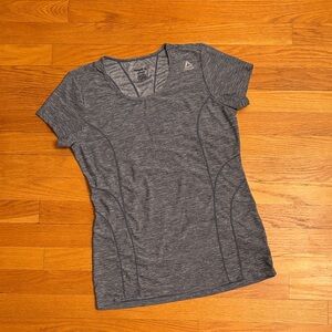 Reebok Two Tone Short Sleeve T-Shirt Workout Gym Athletic Light Baby Blue Small